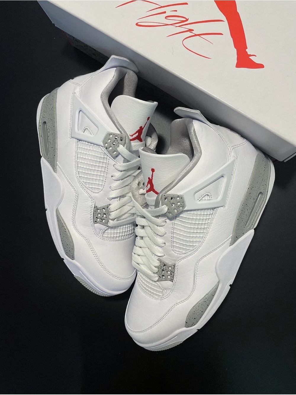 Jordan 4 Retro - White Oreo Men’s Sneakers - Picture 2 of 6
